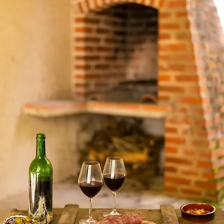 Lou Pastellou, Maison Rustique Independant, Avec Jardin, Ideal Familles, Proche Centre De *