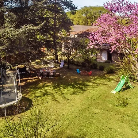 Maison Rustique Indépendant, Avec Jardin, Idéal Familles, Proche Centre De * Figeac
