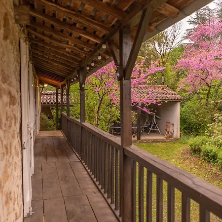 Maison Rustique Indépendant, Avec Jardin, Idéal Familles, Proche Centre De *
